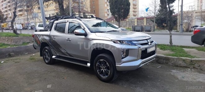 Mitsubishi L200 2021, 103,000 km - 2.4 л - Bakı