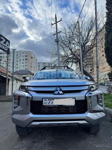 Mitsubishi L200 2021, 103,000 km - 2.4 л - Bakı