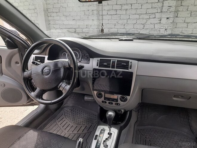 Chevrolet Lacetti-8