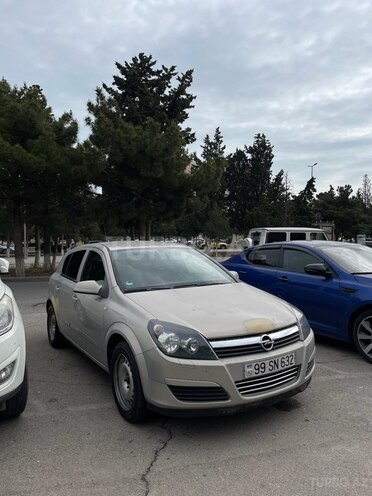 Opel Astra 2005, 320,000 km - 1.4 l - Bakı