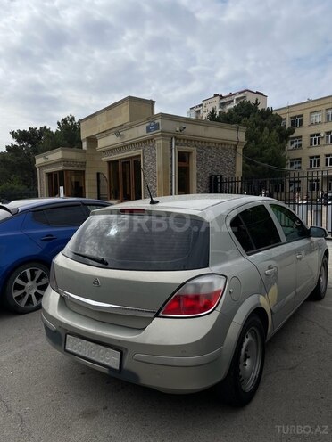 Opel Astra 2005, 320,000 km - 1.4 l - Bakı