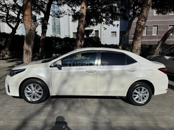 Toyota Corolla 2015, 238,000 km - 1.6 l - Bakı