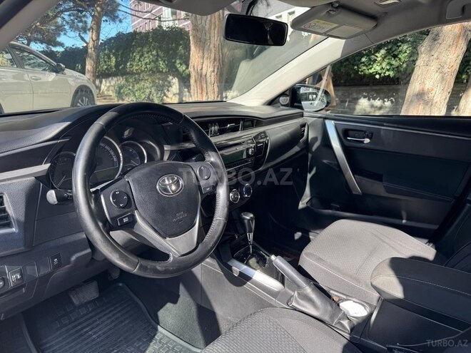 Toyota Corolla 2015, 238,000 km - 1.6 l - Bakı