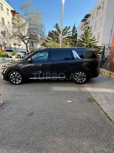 Kia Carnival-4