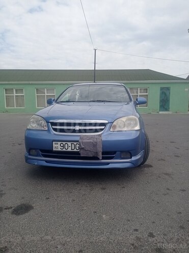 Chevrolet Lacetti-1