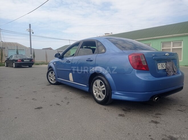 Chevrolet Lacetti-9