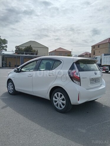 Toyota Aqua 2019, 86,000 km - 1.5 л - Bakı