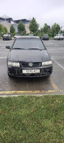 Volkswagen  2005, 220,000 km - 1.8 l - Gəncə