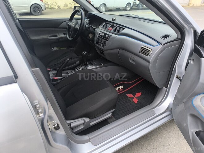 Mitsubishi Lancer 2006, 400,000 km - 1.3 l - Bakı