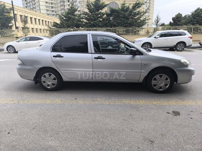 Mitsubishi Lancer 2006, 400,000 km - 1.3 l - Bakı