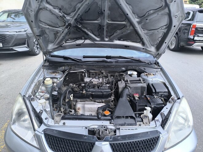 Mitsubishi Lancer 2006, 400,000 km - 1.3 l - Bakı