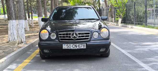 Mercedes E 240 1999, 264,000 km - 2.4 л - Sumqayıt