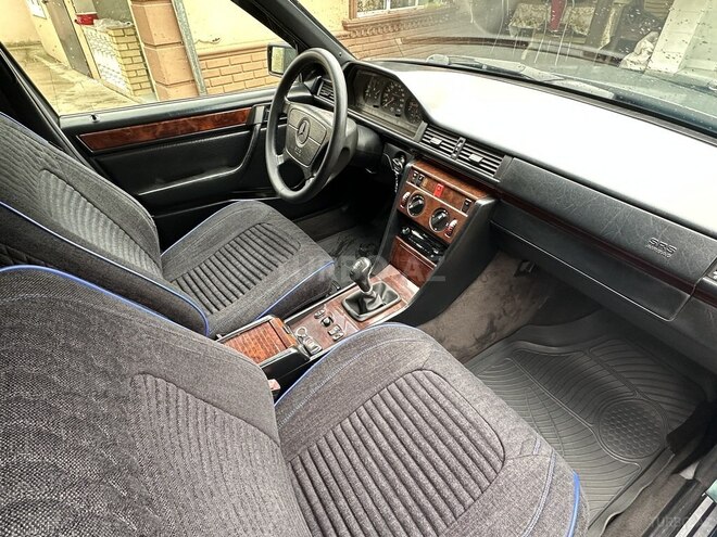 Mercedes E 200 1994, 363,098 km - 2.0 л - Masallı