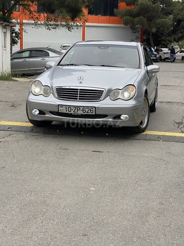Mercedes C 240 2002, 121,200 km - 2.6 l - Bakı