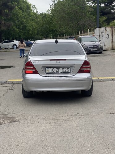 Mercedes C 240 2002, 121,200 km - 2.6 l - Bakı