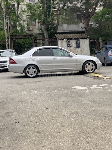 Mercedes C 240 2002, 121,200 km - 2.6 l - Bakı