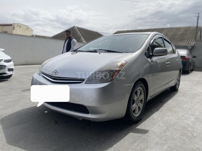 Toyota Prius-5