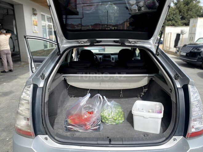 Toyota Prius-10
