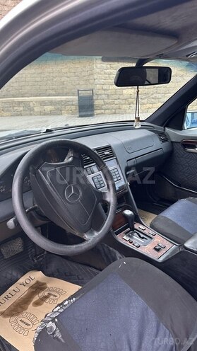 Mercedes C 220 1995, 256,000 km - 2.2 l - Bakı