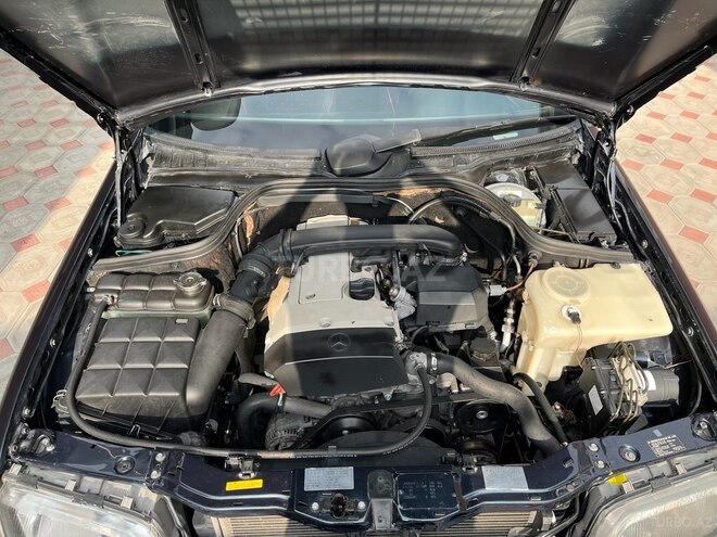 Mercedes C 200 1998, 365,256 km - 2.0 л - Qazax