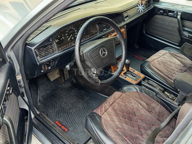 Mercedes 190 1993, 228,000 km - 2.0 l - Bakı