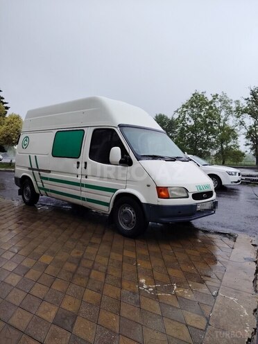 Ford Transit-1