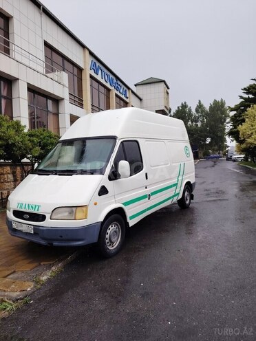 Ford Transit-17