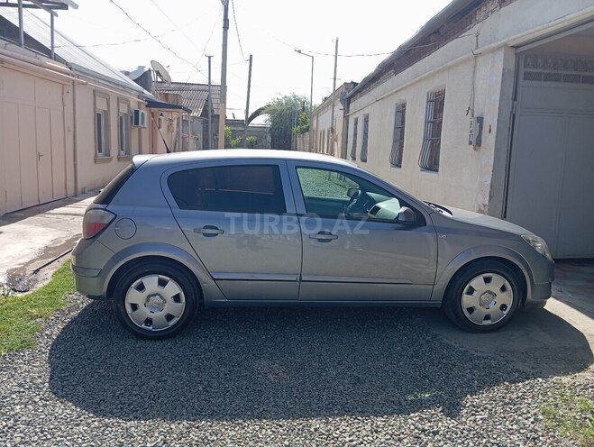 Opel Astra 2006, 255,000 km - 1.4 l - Gəncə