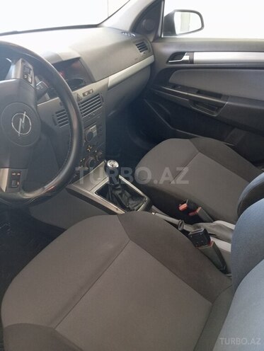 Opel Astra 2006, 255,000 km - 1.4 l - Gəncə