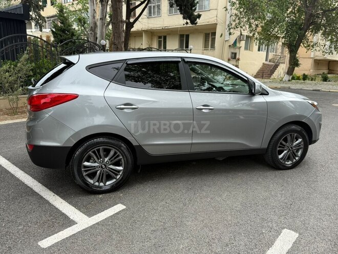 Hyundai ix35 2015, 130,000 km - 2.0 л - Bakı