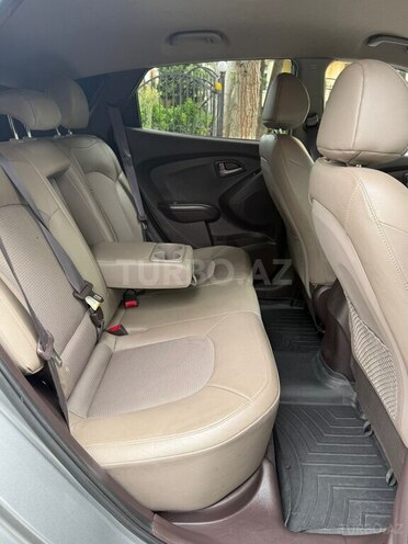 Hyundai ix35 2015, 130,000 km - 2.0 л - Bakı