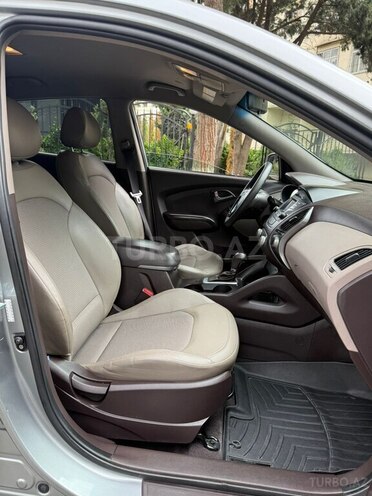 Hyundai ix35 2015, 130,000 km - 2.0 л - Bakı