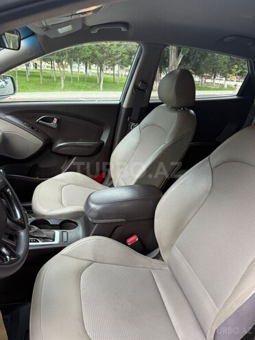 Hyundai ix35 2015, 130,000 km - 2.0 л - Bakı