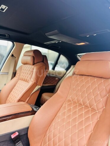 BMW 750-9
