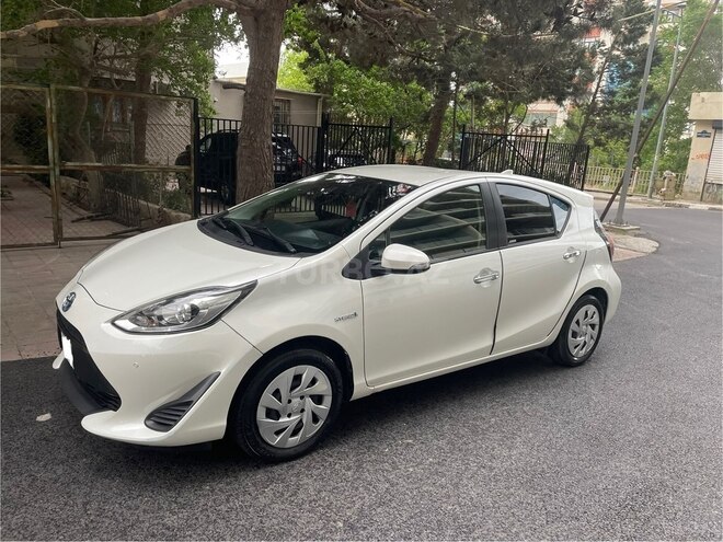 Toyota Aqua 2018, 178,000 km - 1.5 l - Bakı