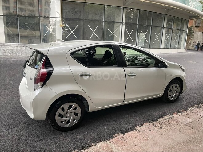 Toyota Aqua 2018, 178,000 km - 1.5 l - Bakı