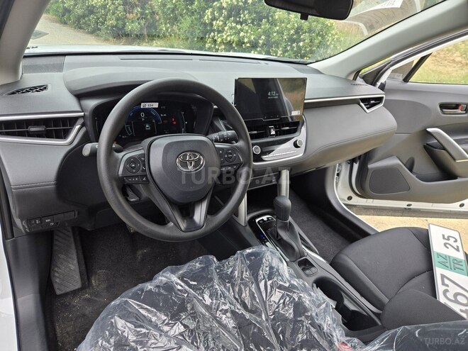 Toyota Corolla Cross 2025, 0 km - 2.0 л - Bakı