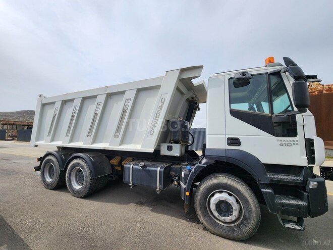 Iveco Trakker-2