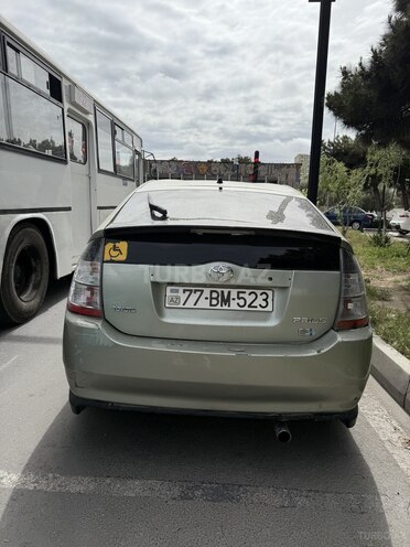 Toyota Prius-2