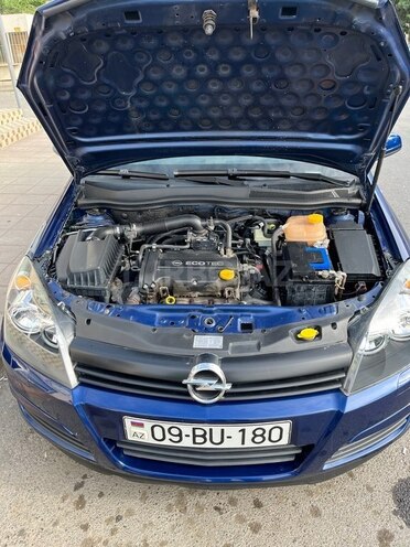 Opel Astra 2005, 215,000 km - 1.4 l - Bərdə