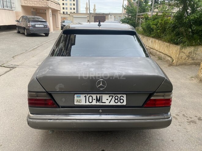 Mercedes E 200 1999, 262,325 km - 2.0 л - Bakı