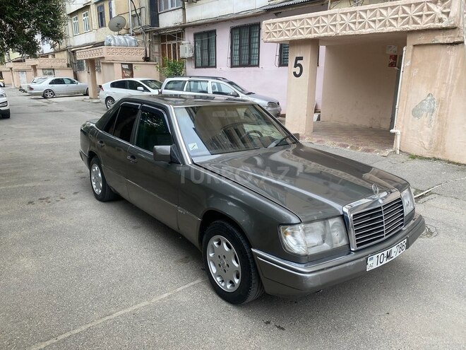 Mercedes E 200 1999, 262,325 km - 2.0 л - Bakı