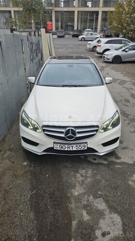 Mercedes E 220 d 2013, 228,000 km - 2.2 л - Bakı