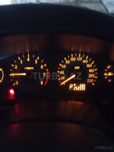 Nissan Sunny 2008, 250,335 km - 1.6 л - Salyan