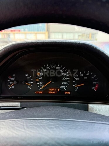 Mercedes E 240 1999, 320,000 km - 2.4 l - Gəncə