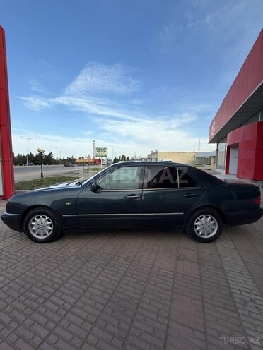 Mercedes E 240 1999, 320,000 km - 2.4 l - Gəncə