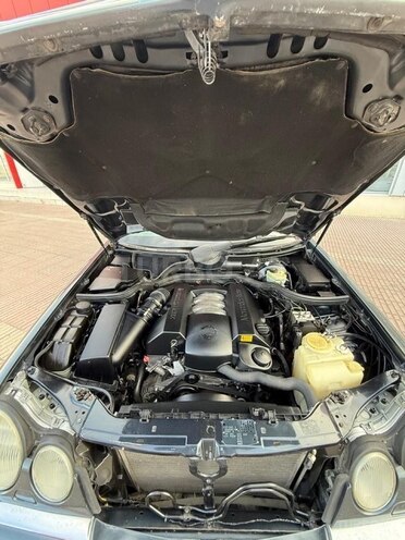 Mercedes E 240 1999, 320,000 km - 2.4 l - Gəncə