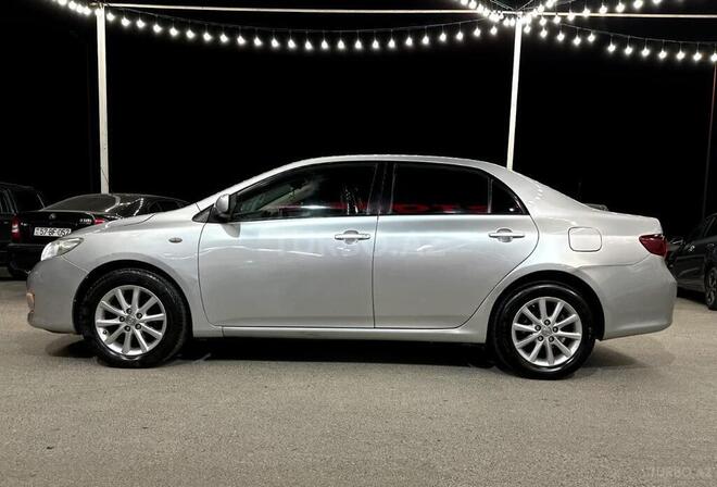 Toyota Corolla 2008, 318,673 km - 1.4 l - Bakı