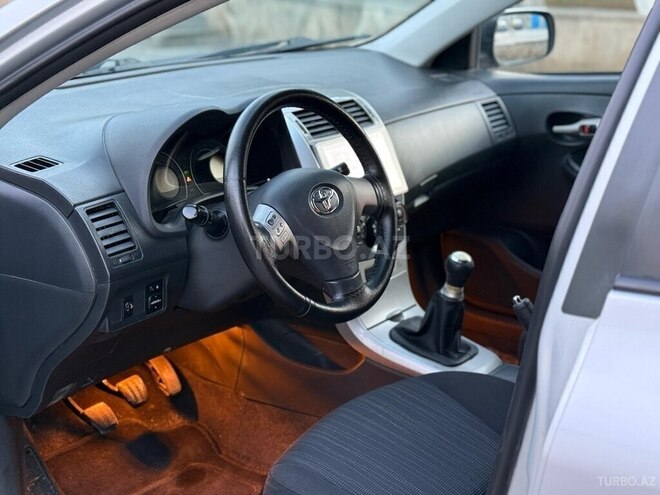 Toyota Corolla 2008, 318,673 km - 1.4 l - Bakı