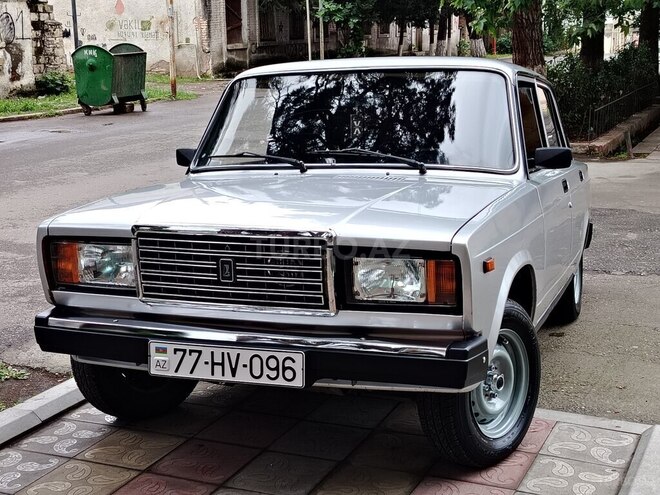 LADA (VAZ) 2107-5